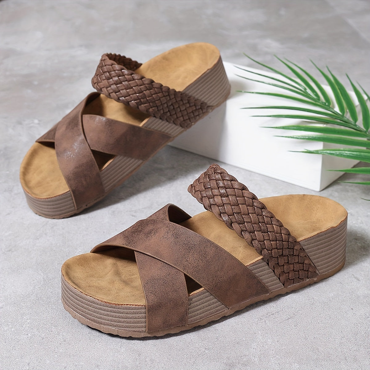 Solveig™ | Hevende sandaler med ortopedisk