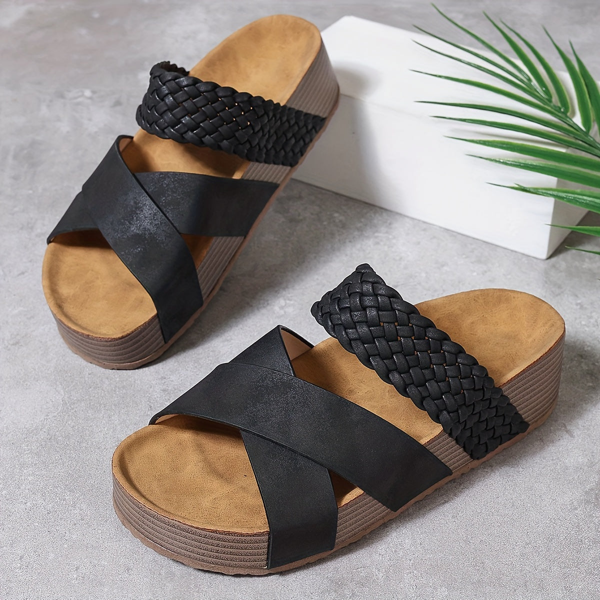 Solveig™ | Hevende sandaler med ortopedisk