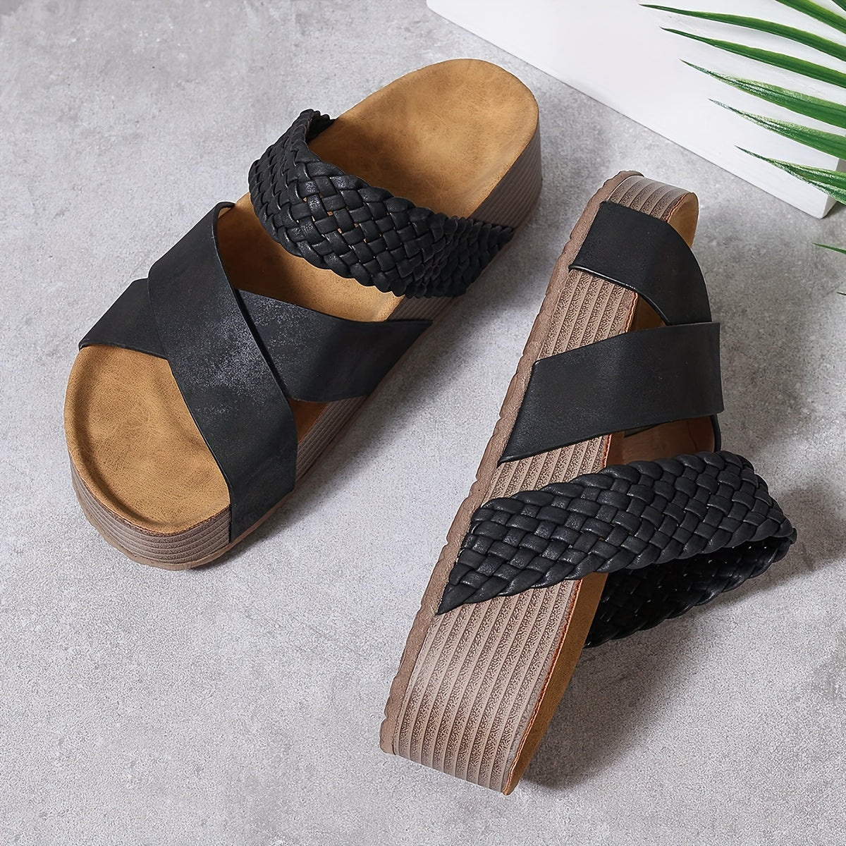 Solveig™ | Hevende sandaler med ortopedisk