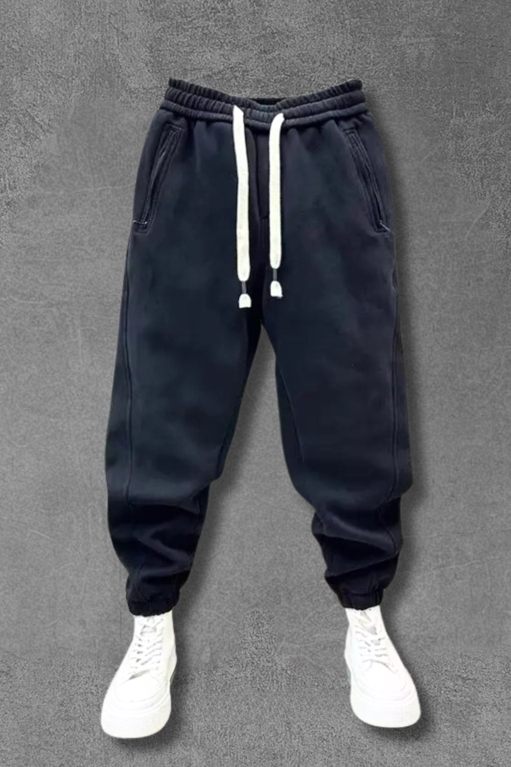 Leander™ | Sporty velurbukse