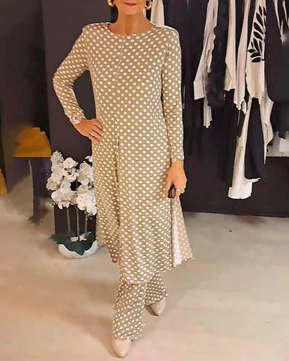 LILIANA | Todelt dress med prikkete trykk for uformell eleganse og allsidige sommerlooks