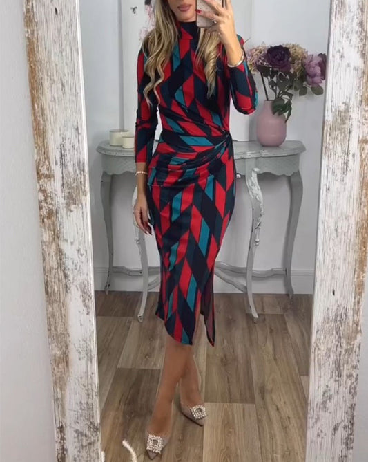 GeoChic™ | Mønstret Midi Kjole med Drapering