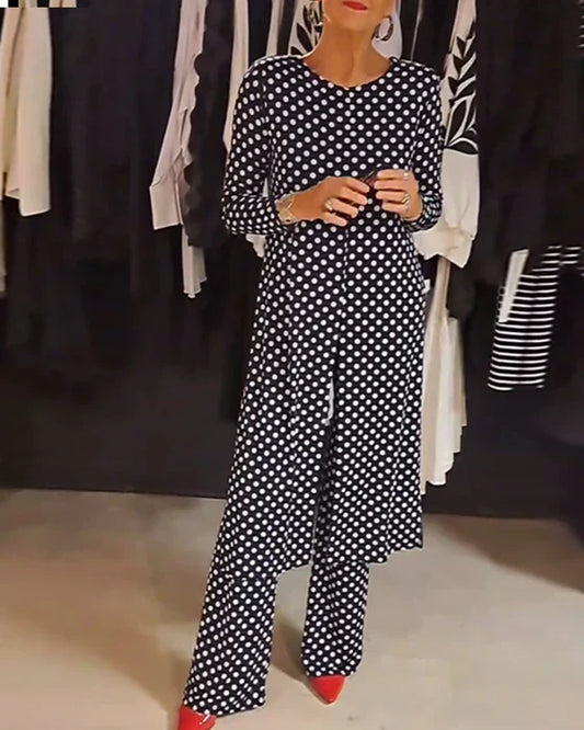 LILIANA | Todelt dress med prikkete trykk for uformell eleganse og allsidige sommerlooks